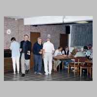 080-2291 15. Treffen vom 1.-3. September 2000 in Loehne - Als Gast und Bierholer dabei, Klaus Schroeter, Betreuer unseres Heimatmuseums in Syke.JPG